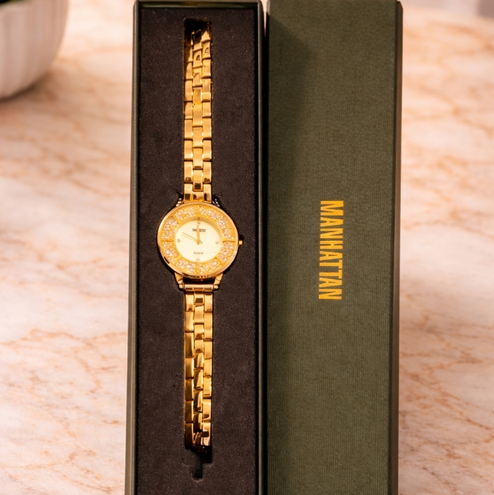 Manhattan Gold Women’s Watch – Crystal Bezel – Pre-Owned